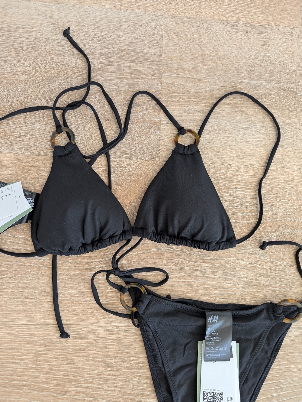 *NWT* H&M Black Triangle Bikini Set - Small Top & Bottom - Picture 3 of 4
